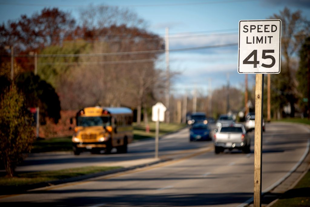 Sheridan Rd 45 mph